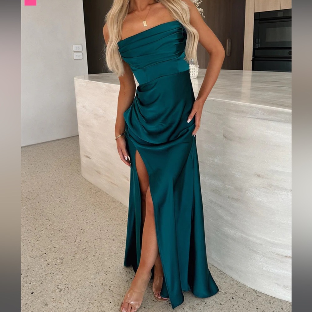 LOLA MAXI DRESS - EMERALD